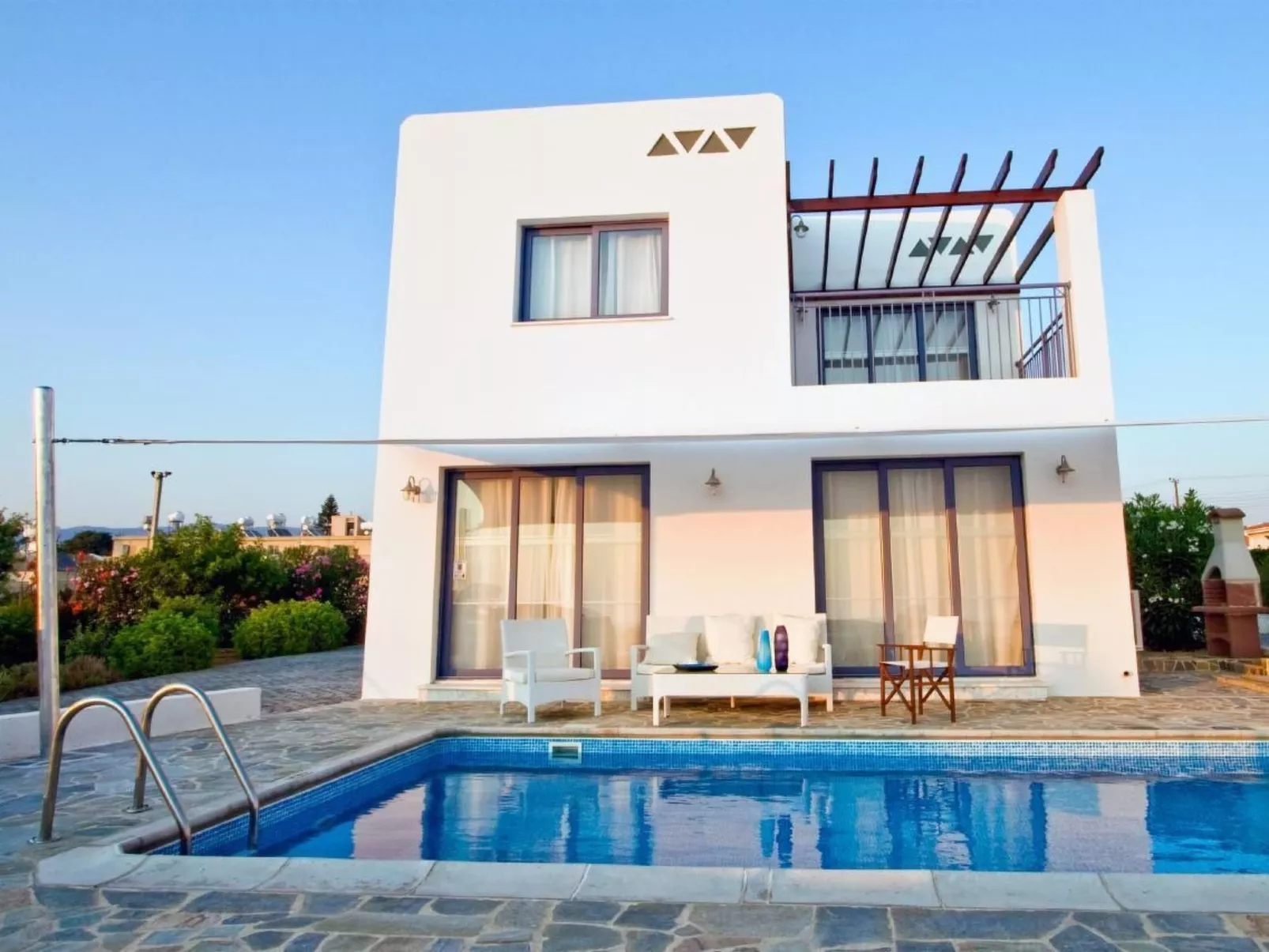 Mit Garten, Grill und Terrasse-Outside