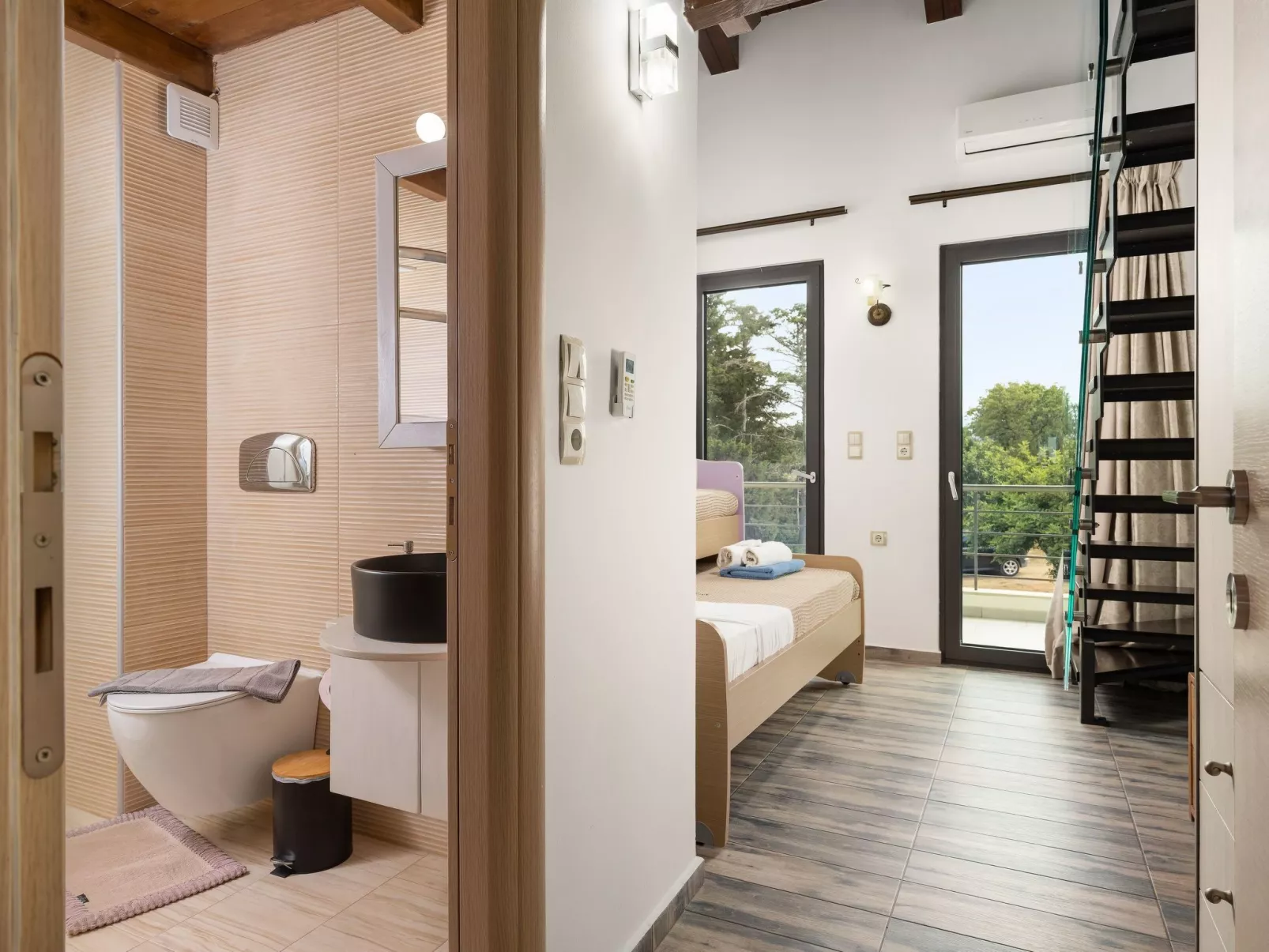 Kostenloses Frühstück, Pools, Kinderbereich, für 20 Gäste-Image-tags.info