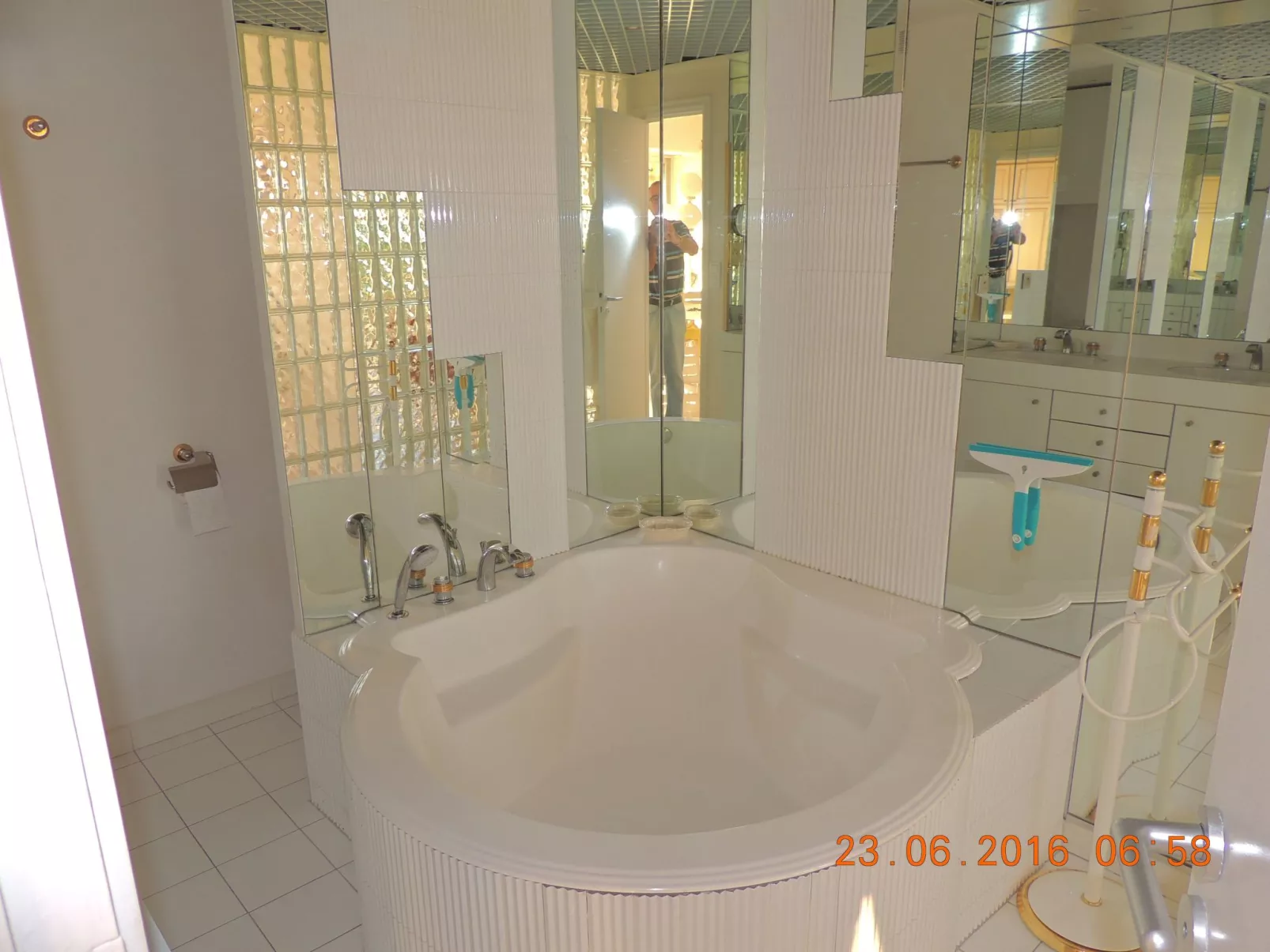 Studio Vue mer standing proche Cannes-Drinnen