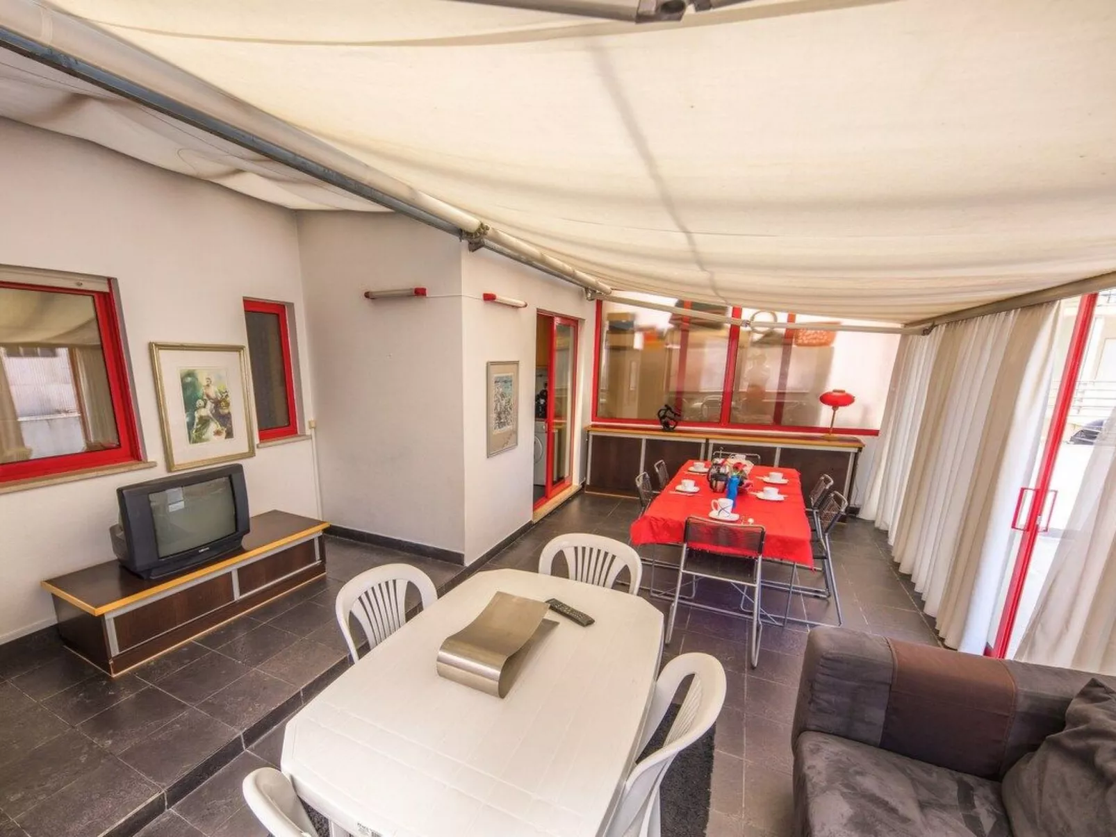 Wohnung mit Terrasse 100m vom Strand entfernt-Dedans