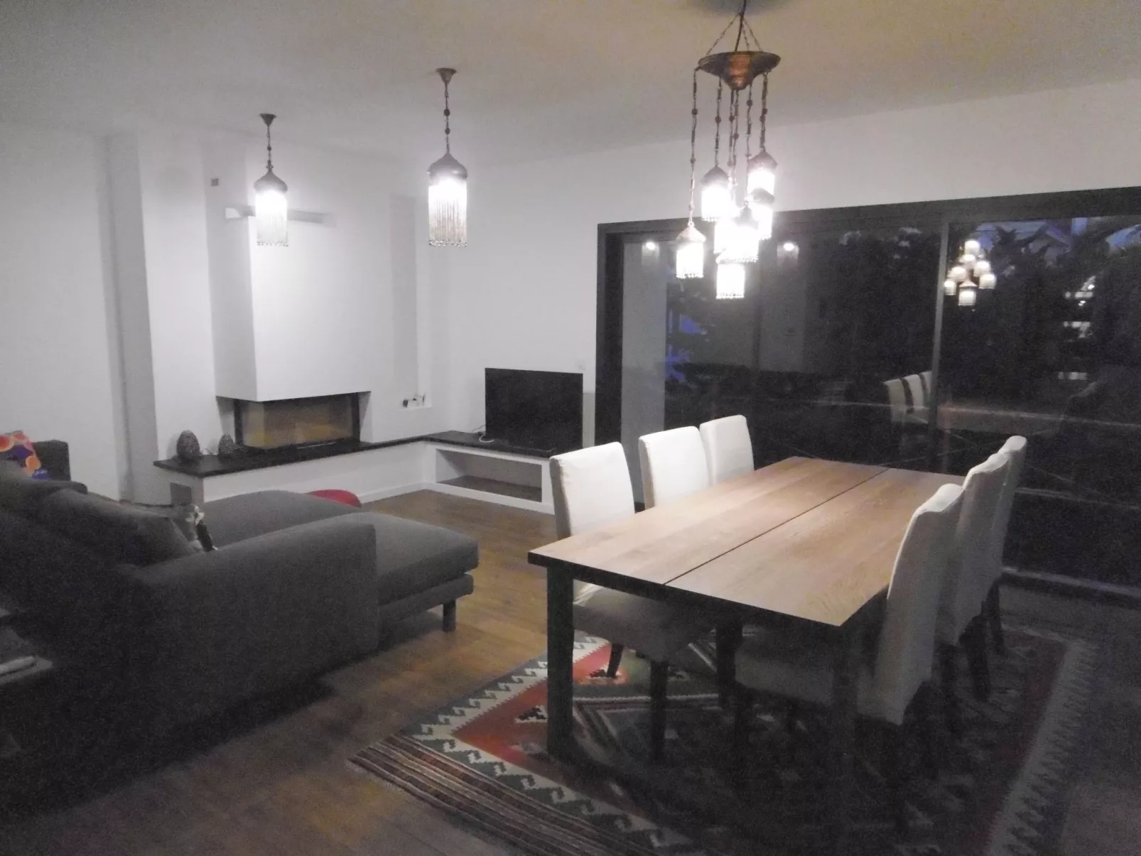 Appartement mit Infinity-Pool-Dedans