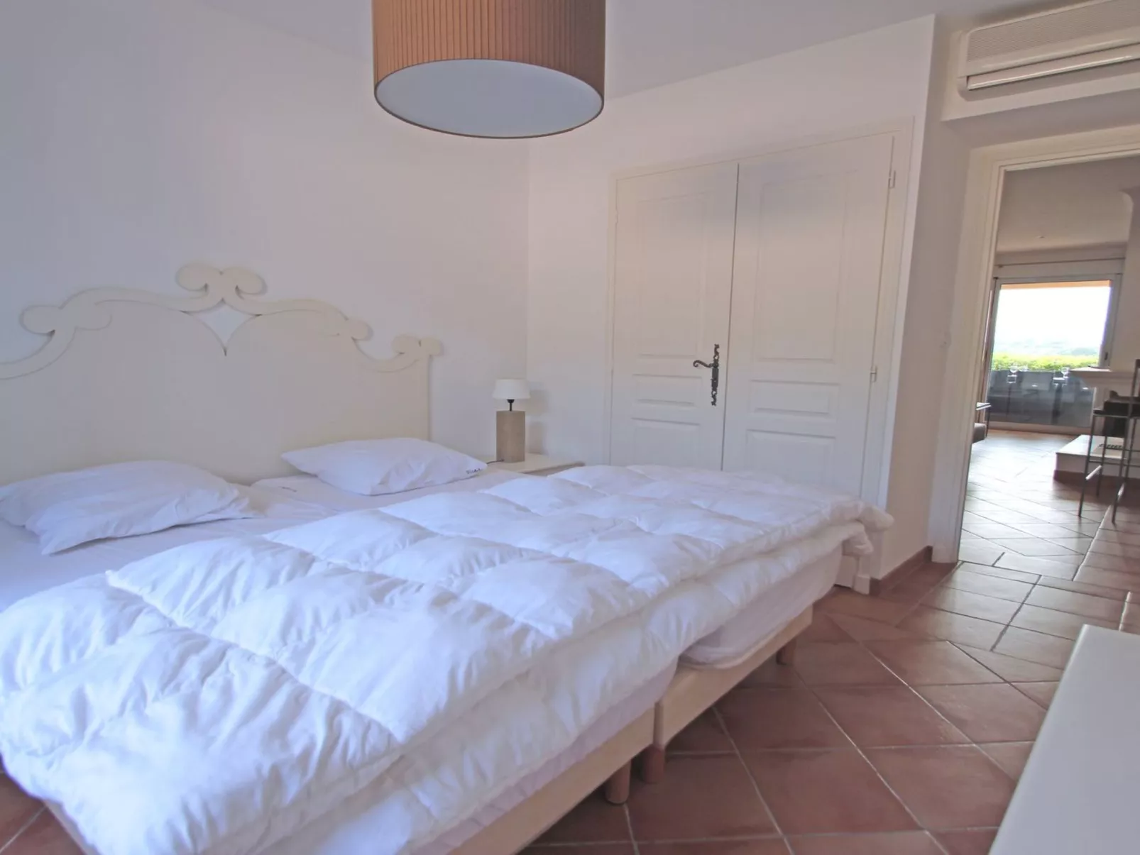 Villa Beauchene - Privates Schwimmbad - Klimaanlage - Drinnen