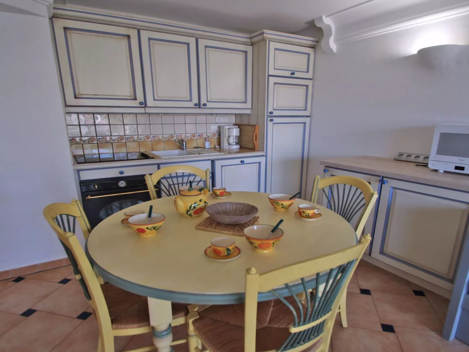 Appt T3 - 5 Pers - Climatisation - Piscine-Drinnen