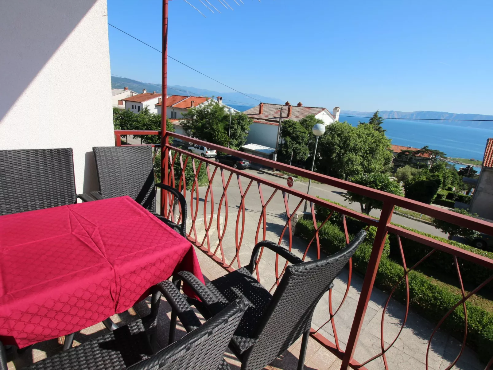 Wohnung in Novi Vinodolski mit Parkplatz, wi fi,-Draußen