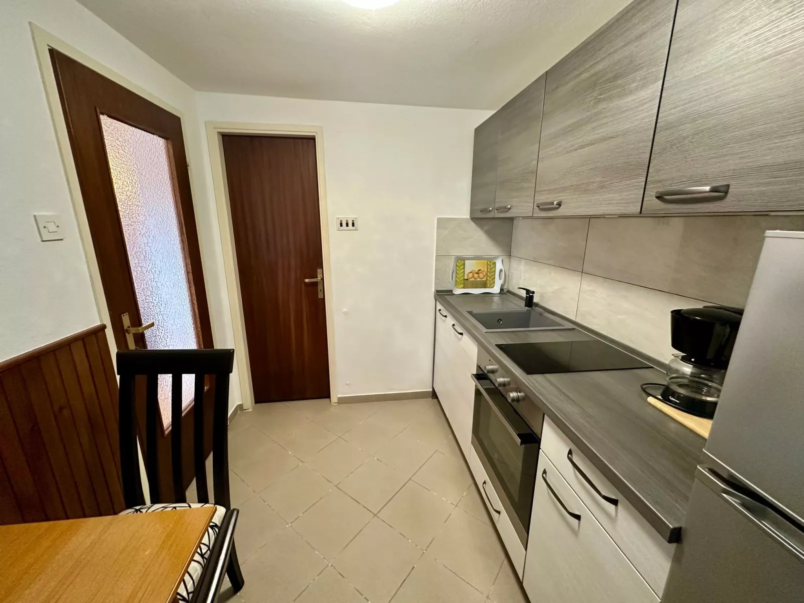 Apartment Car-Drinnen