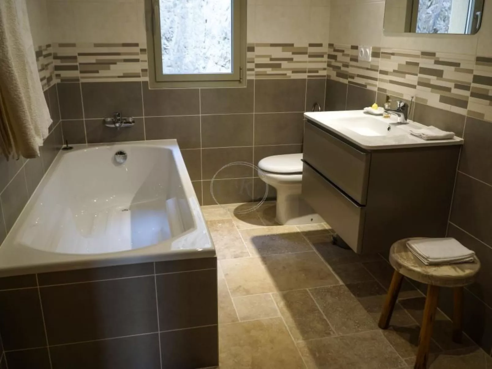 Wunderschöne Villa in Valcros mit Pool und Meerblick-Drinnen