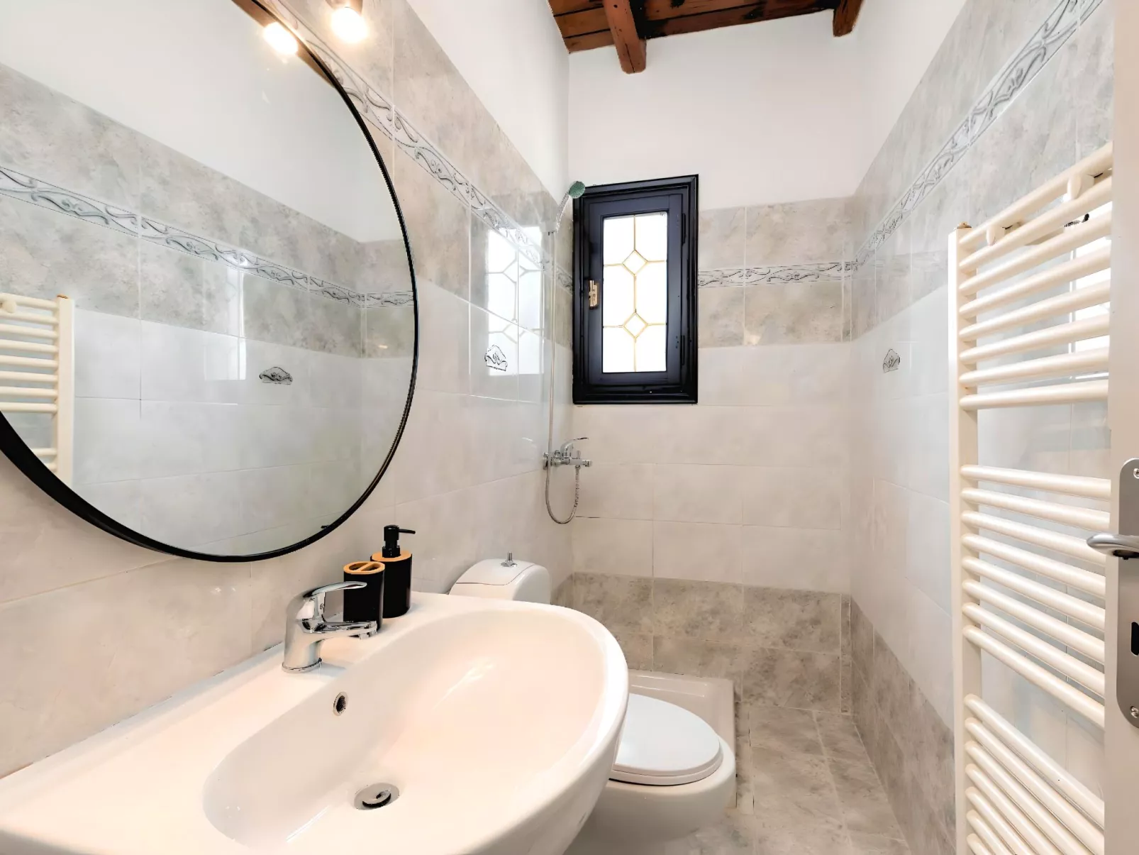 Grey Grand Villa Privater Pool-Dedans