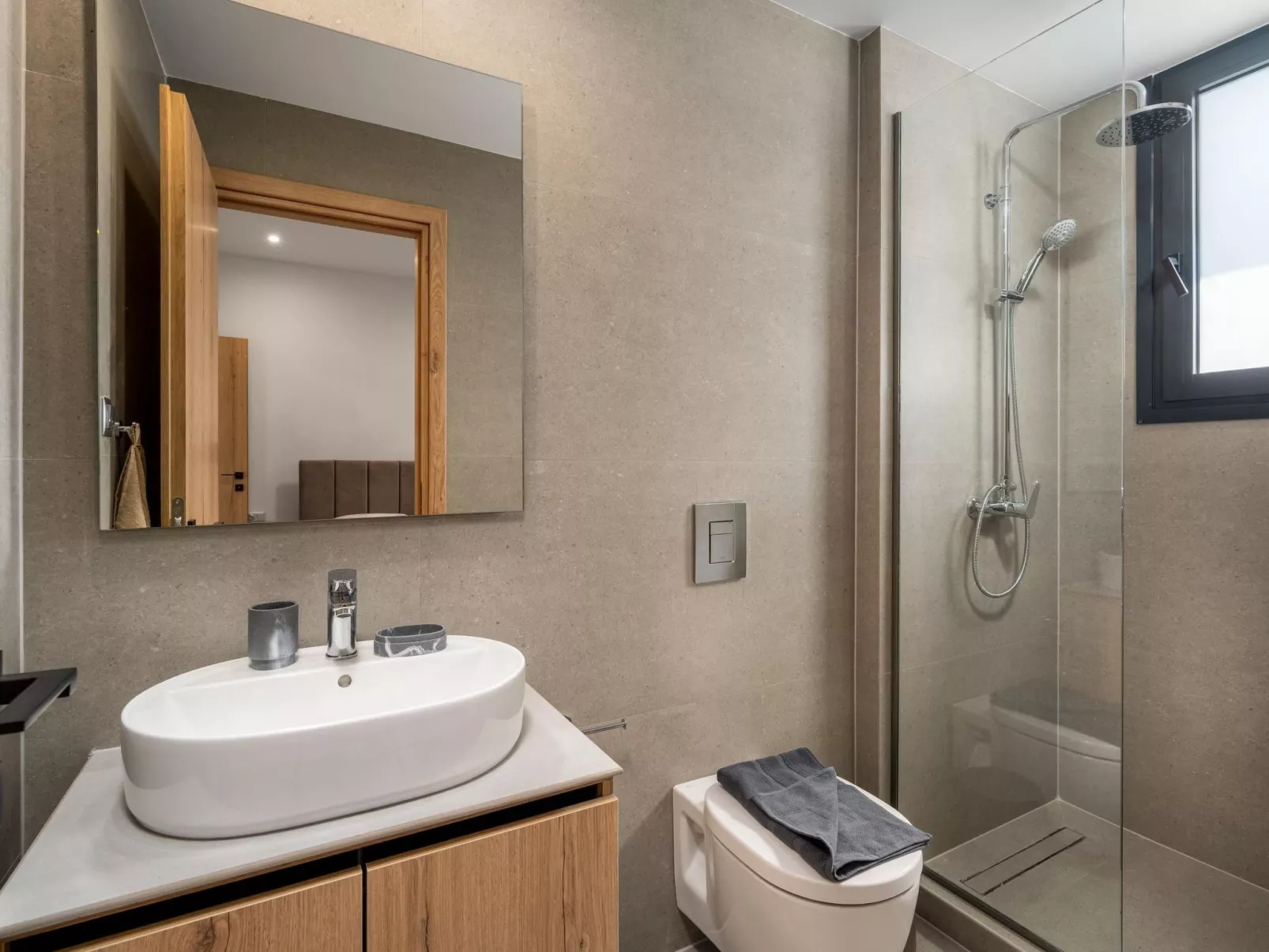 Villa Elesia-Image-tags.info