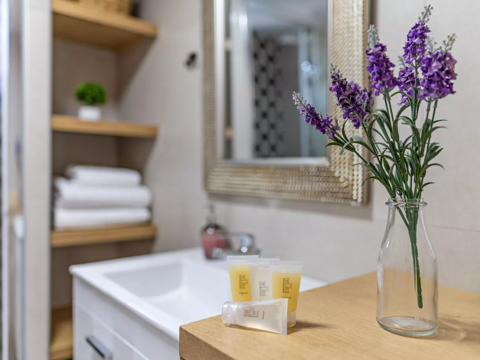 Tres Jolie Stylish Cityheart Wohnung-Dedans