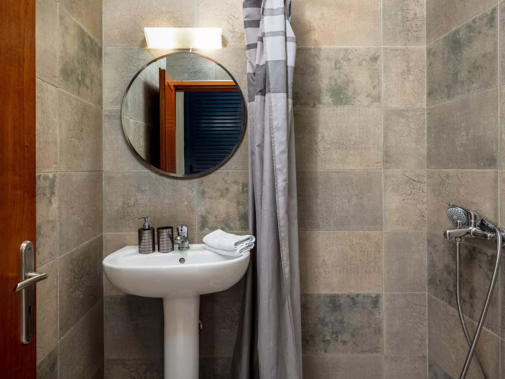 Villa Themis für 13 Erwachsene und 1 Kind-Dedans