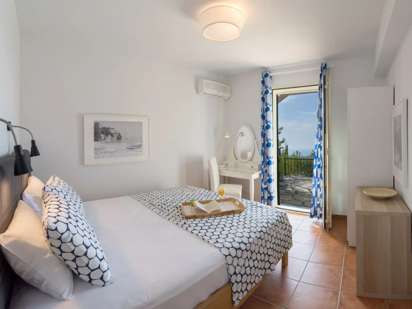 Villa Isola Bella mit atemberaubender Aussicht-Inside