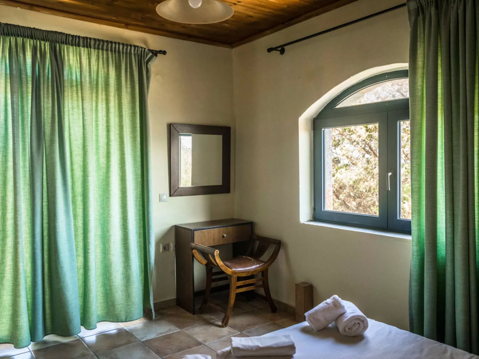 Niriides Villas_ Thetis_ 3-Schlafzimmer privater Pool-Inside