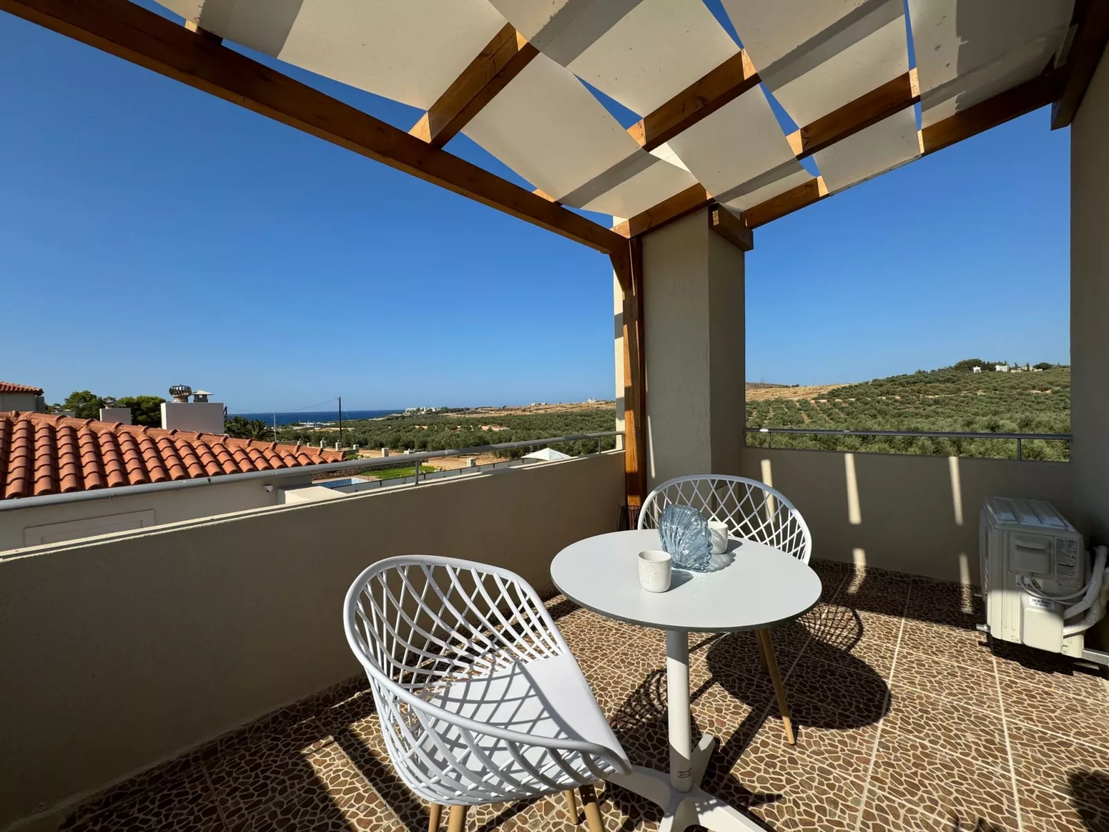 "Panor Villas" mit eigenem Pool-Draußen