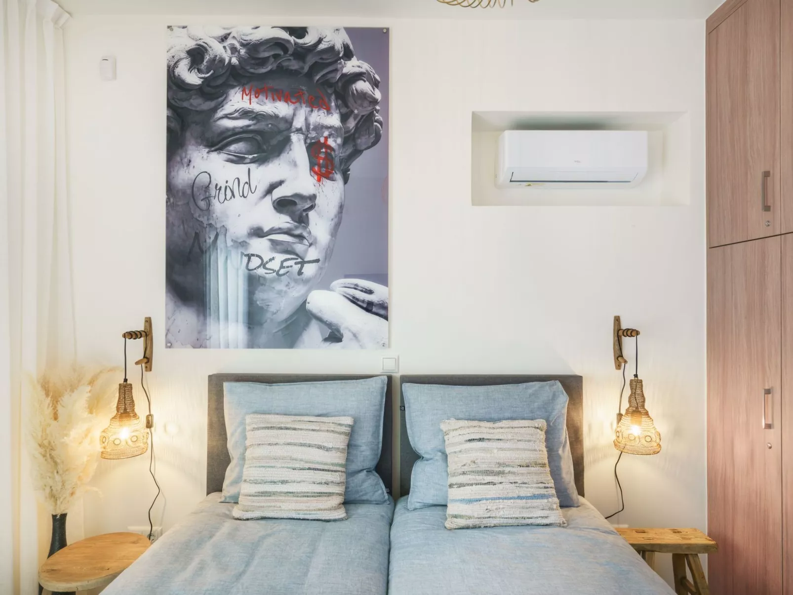 Neu gebaute Villa mit privatem Pool und BBQ-Inside