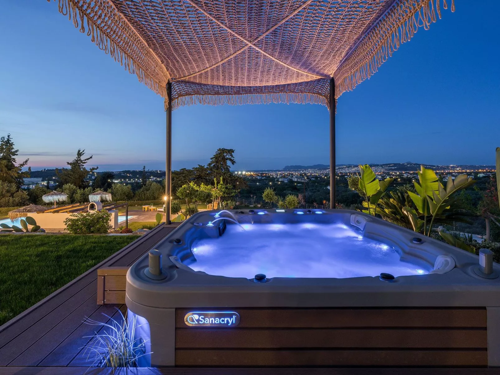 Luxuriöse Villa Olivenest mit Pool, BBQ und Whirlpool-Image-tags.info