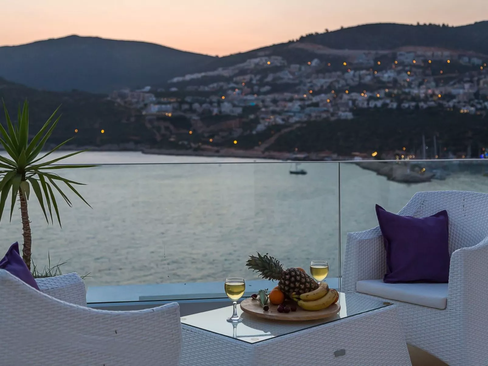 Moderne Villa nähe Meer in Kalkan-Drinnen