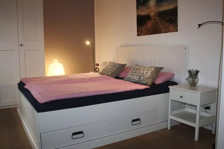 Kleine Freiheit EG 6 P-Bedroom