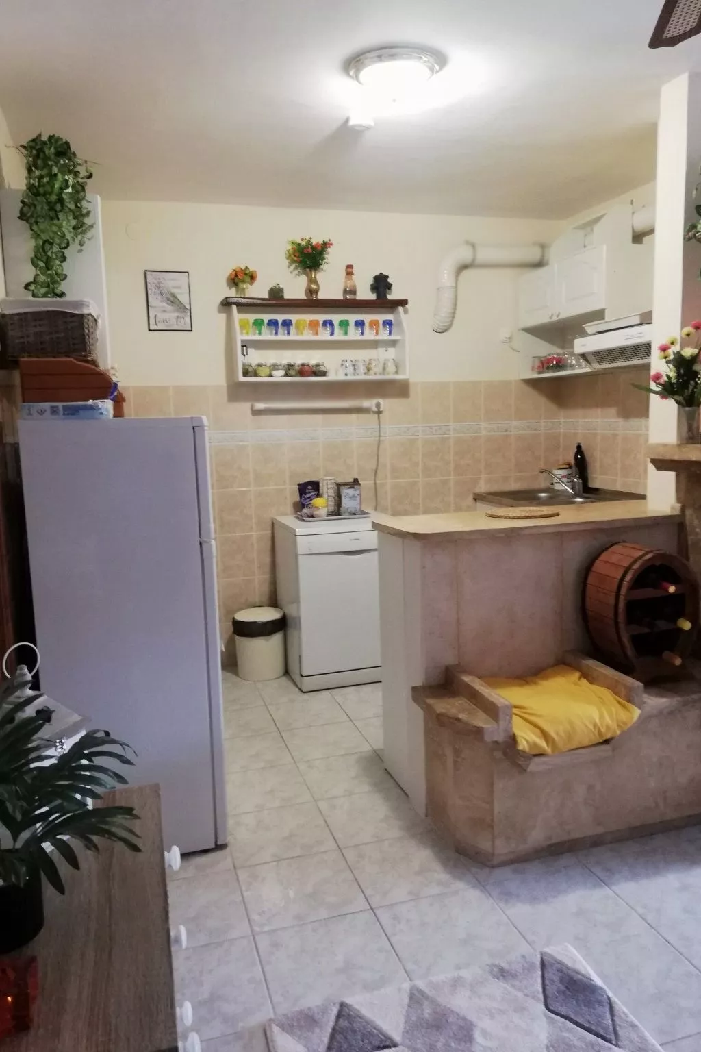 Ferienvilla mit Garten, Grill und Terrasse-Dedans