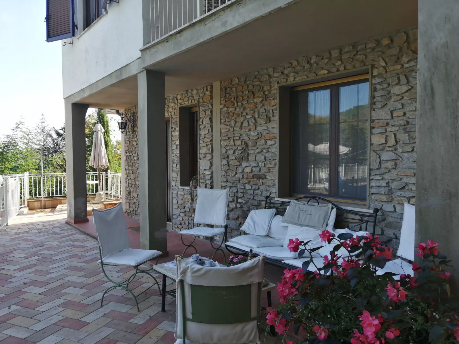 Villa Il Cipresso bei Holiday World-Outside