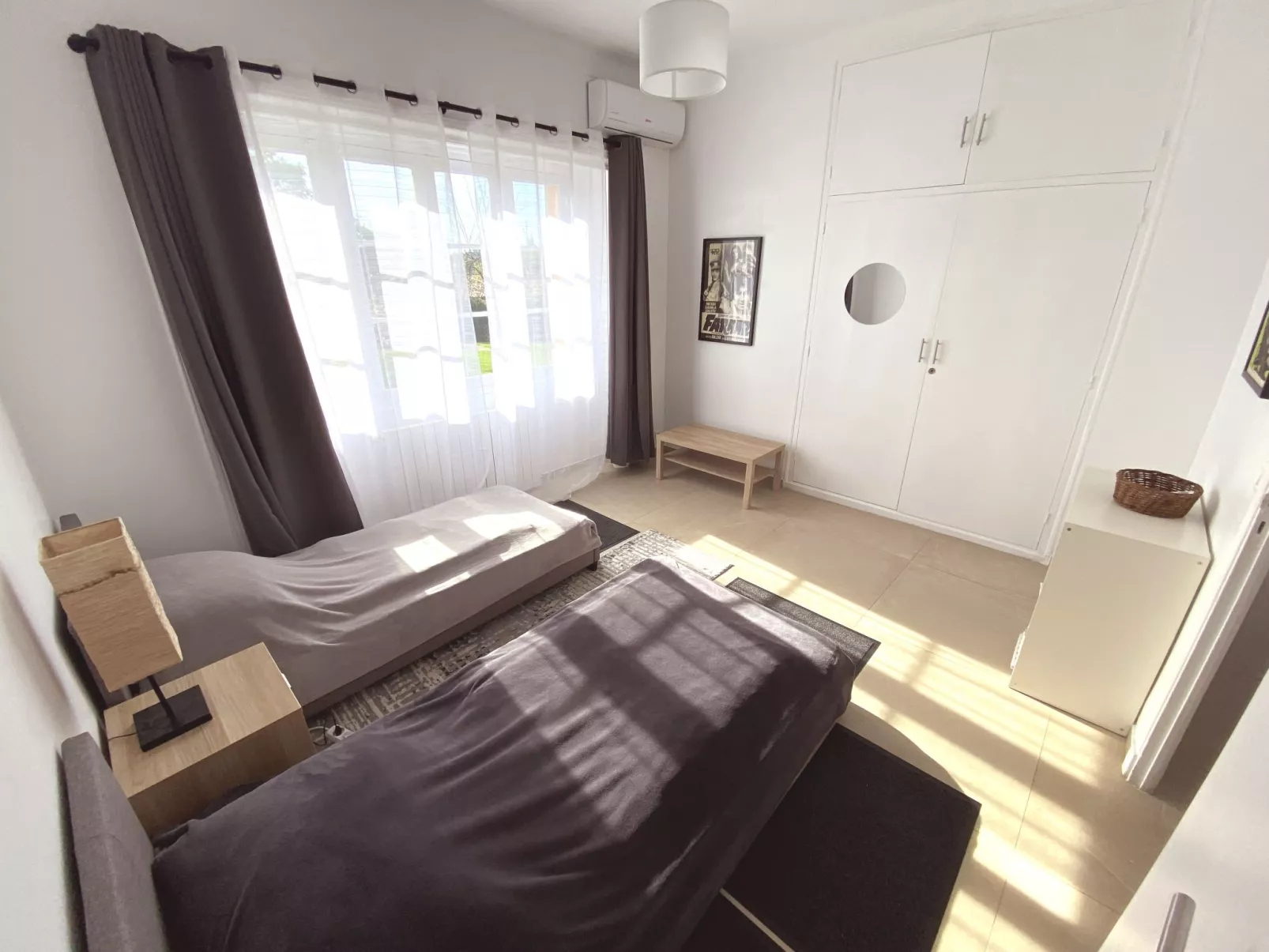 Geräumige und elegante Villa mit großem Garten, Swimmingpool und 3 Schlafzimmer-Image-tags.info