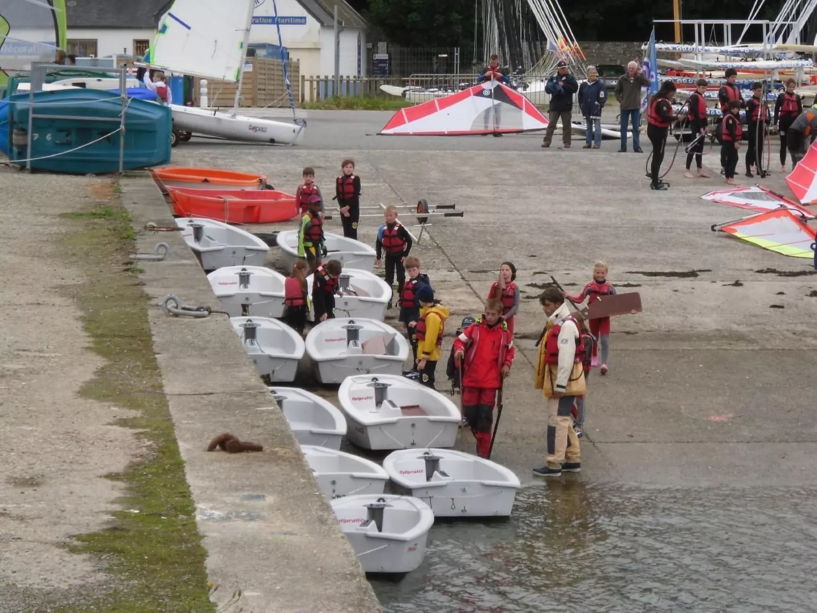 Küstennahes, bretonisches Ferienhaus mit Kamin-Image-tags.info