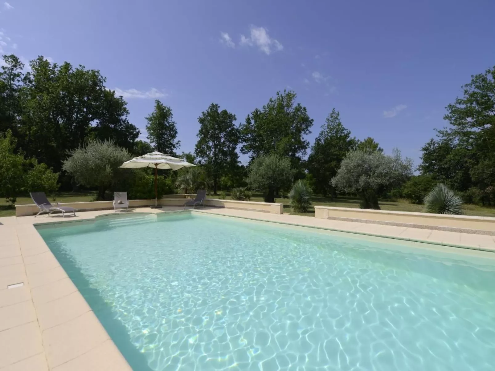 Villa DUXCAAR Beaum.-Draußen