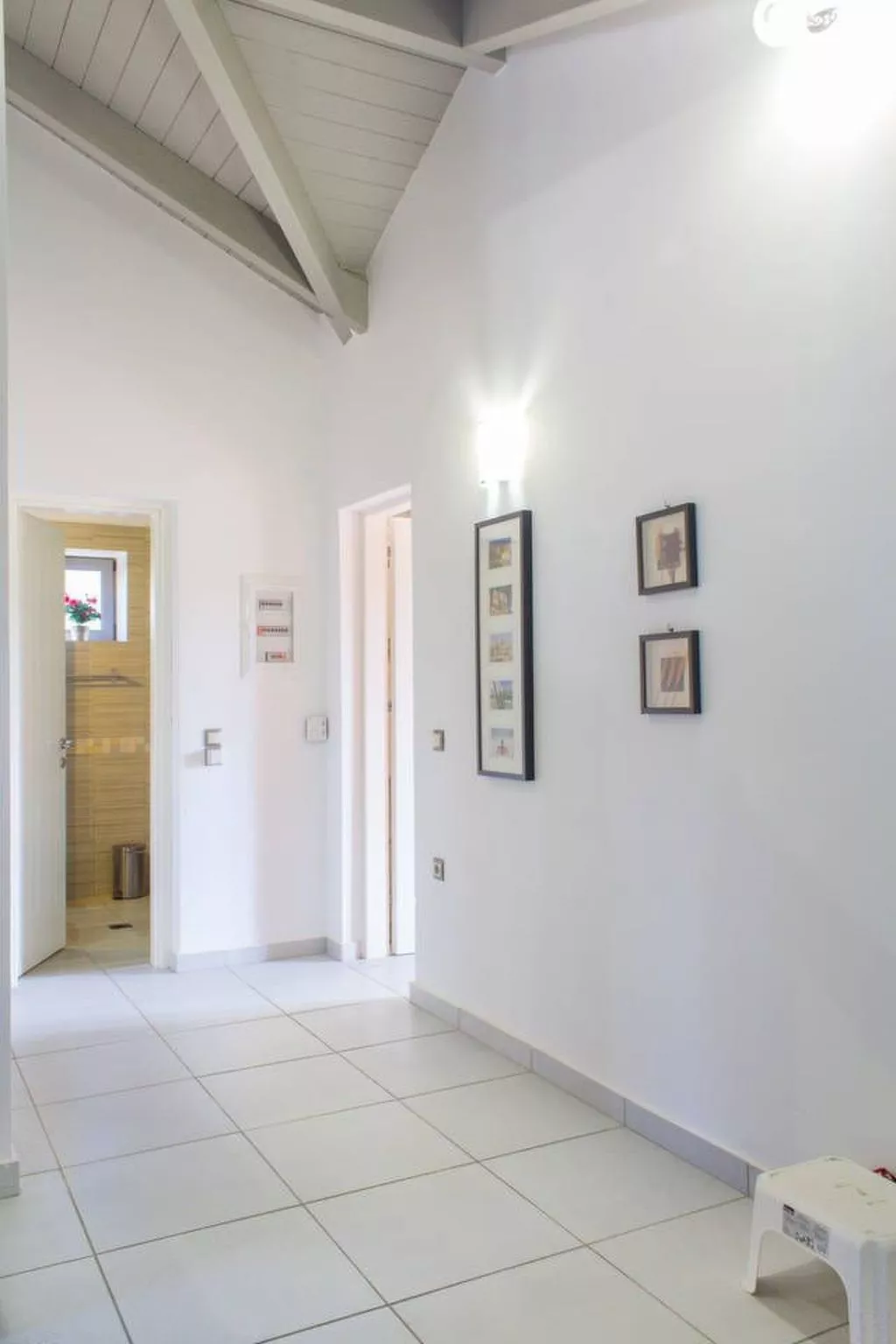 Villa mit zwei Schlafzimmern für 6 Personen. Parken, WiFi-Dedans