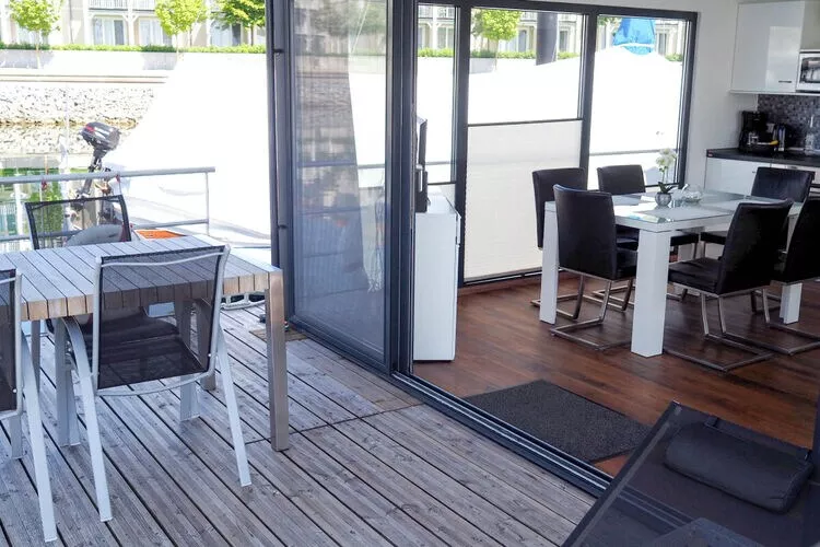 Hausboot Familiy & Friends LP 1 / 1-2 Personen-Balcon-terrasse