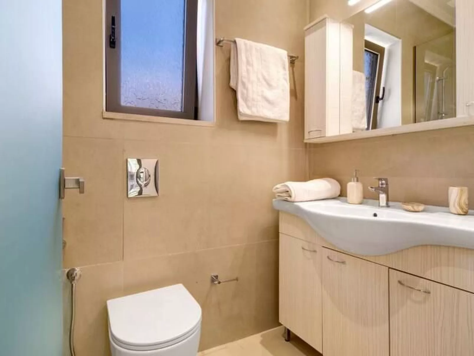 Luxuriöse Steinvilla Emily nahe dem Strand von Mylos-Image-tags.info