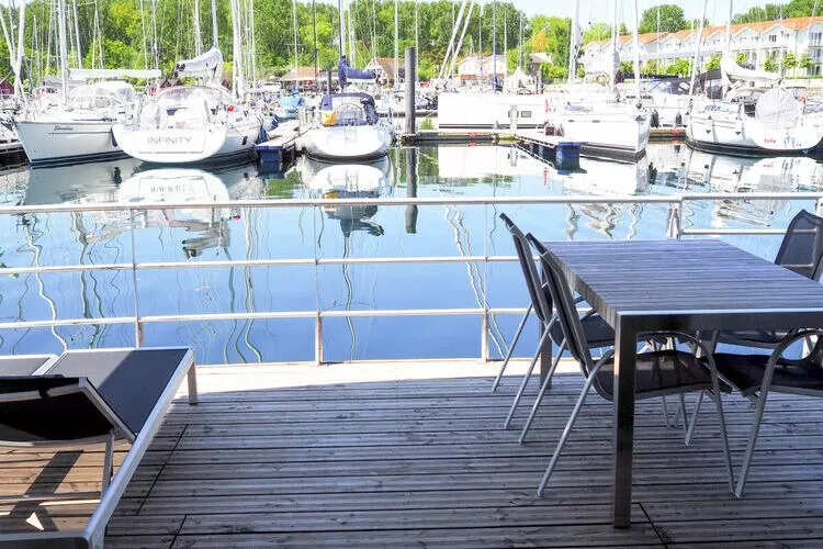 Hausboot Familiy & Friends LP 1 / 1-2 Personen-Balcon-terrasse
