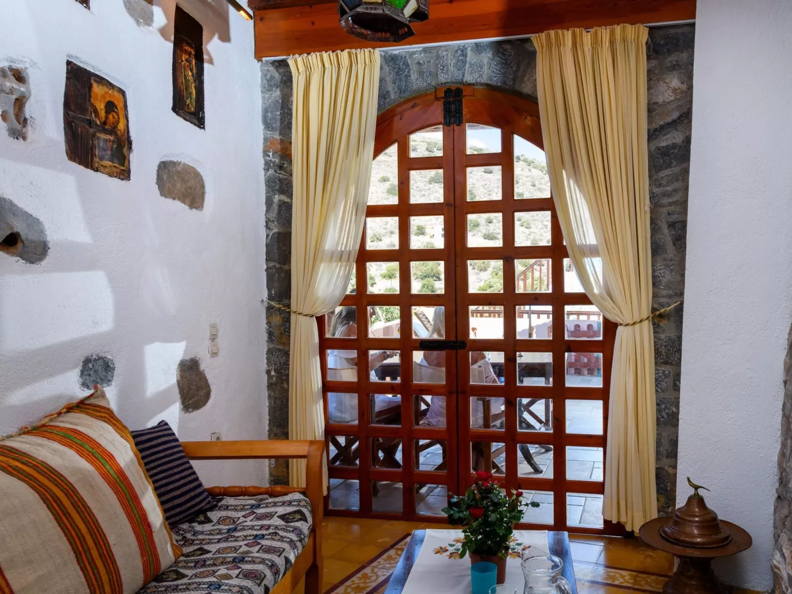 Kretisches Steinhaus mit Gemeinschaftspool-Image-tags.info