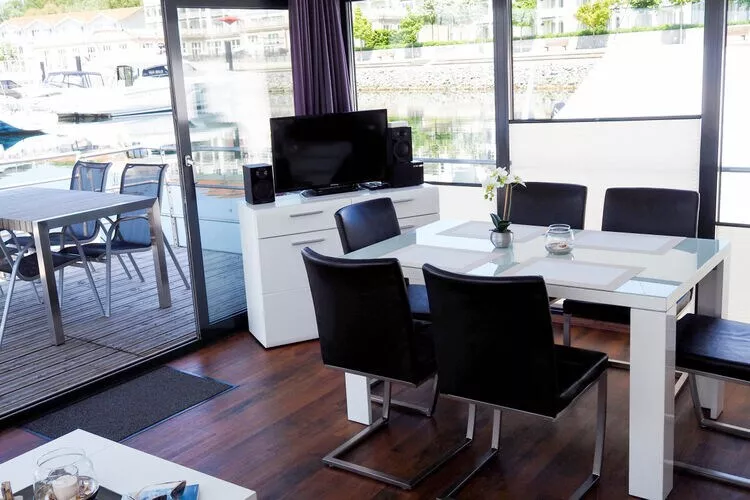 Hausboot Familiy & Friends LP 1 / 3 Personen-Dining room