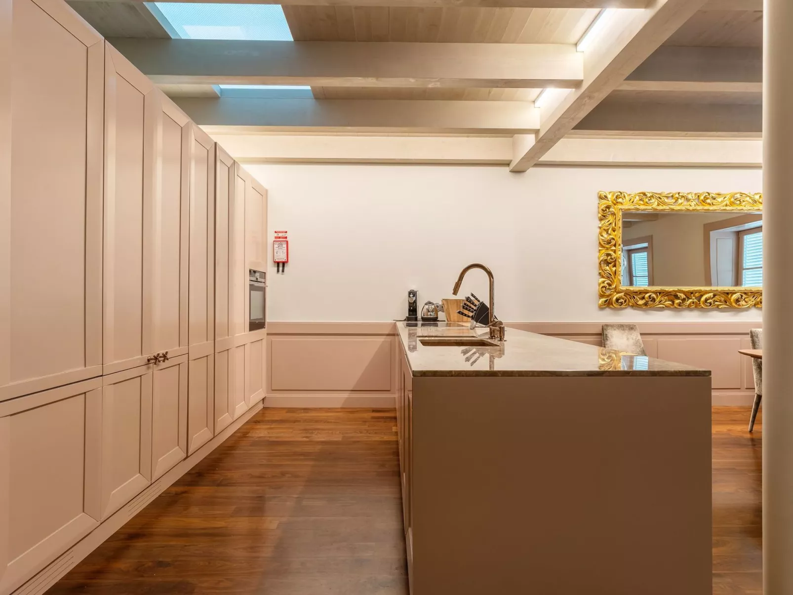 Mit Privatpool für 12 Personen in Sao Goncalo, Madeira-Image-tags.info