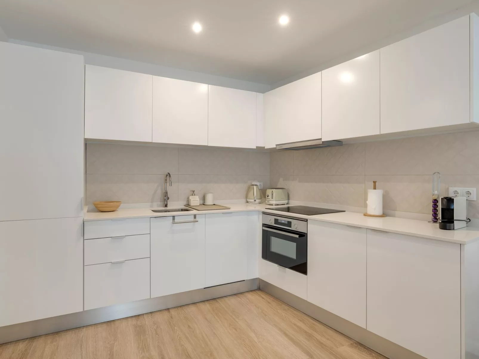 Barmherzigkeit am Meer-Drinnen