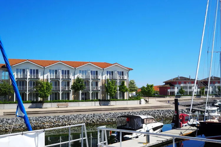 Hausboot Familiy & Friends LP 1 / 4 Personen-View summer