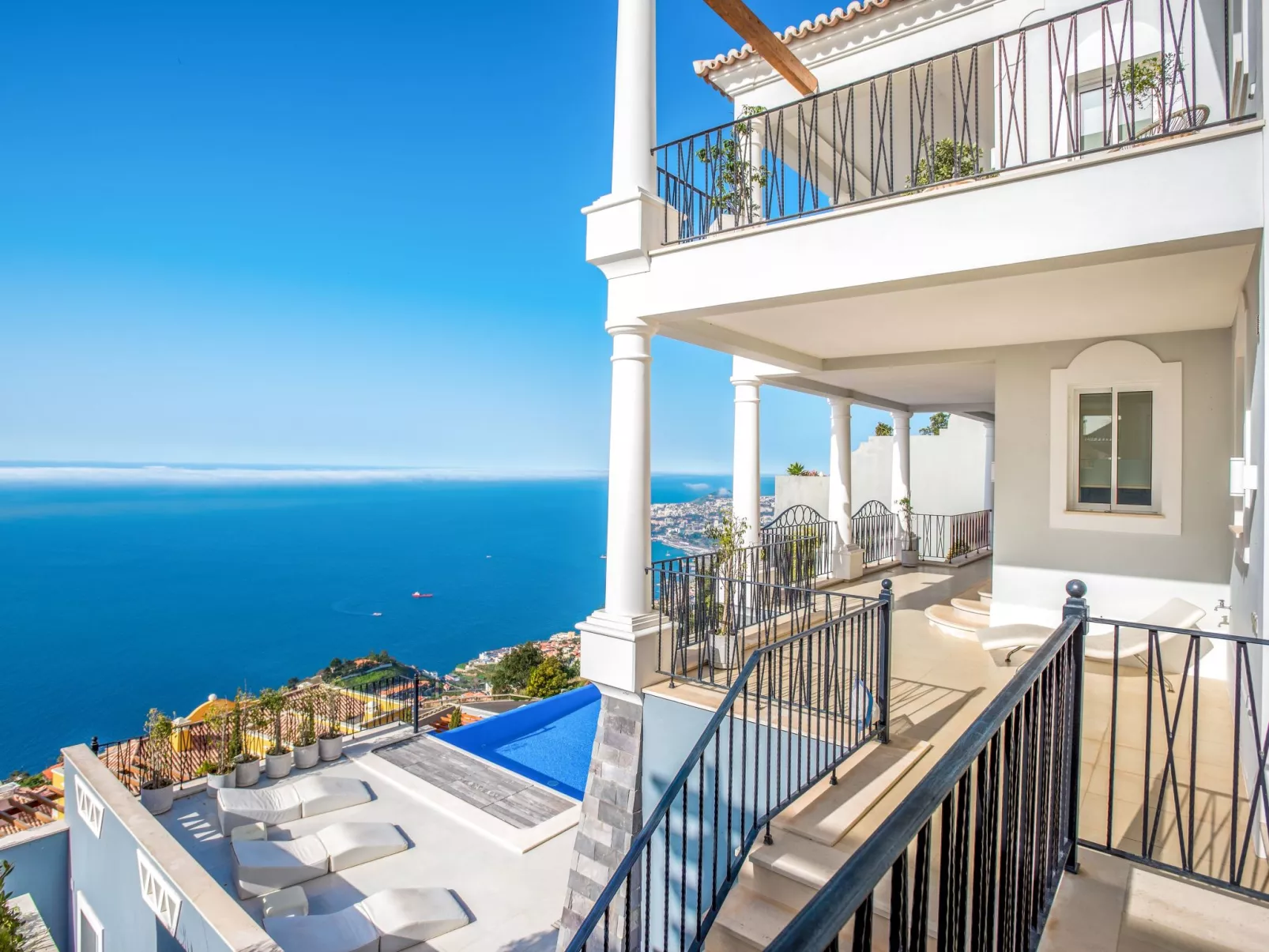 Schönes Ferienhaus in Sao Goncalo mit Privatem Pool-Dehors