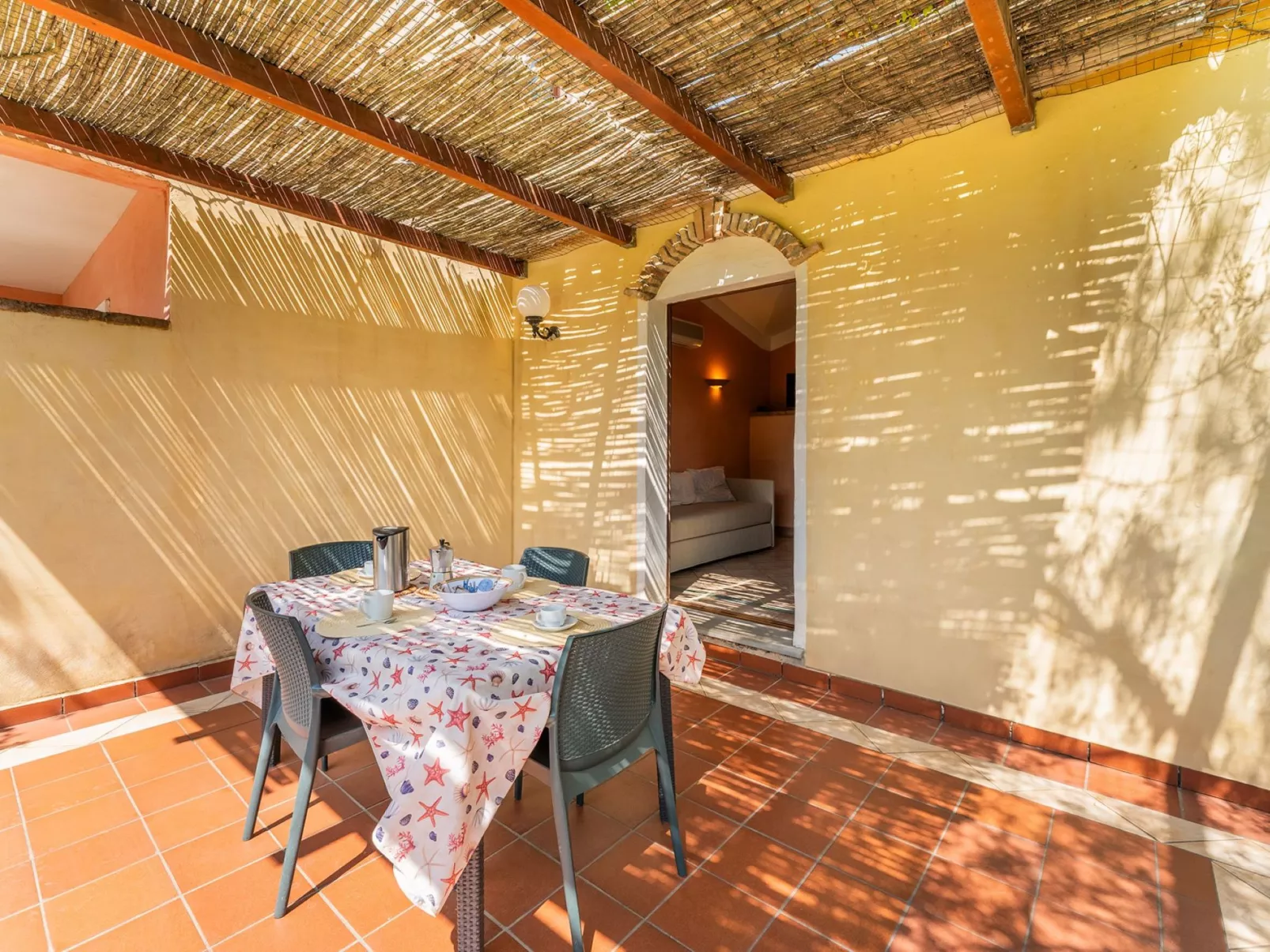 Baia delle Palme-Outside