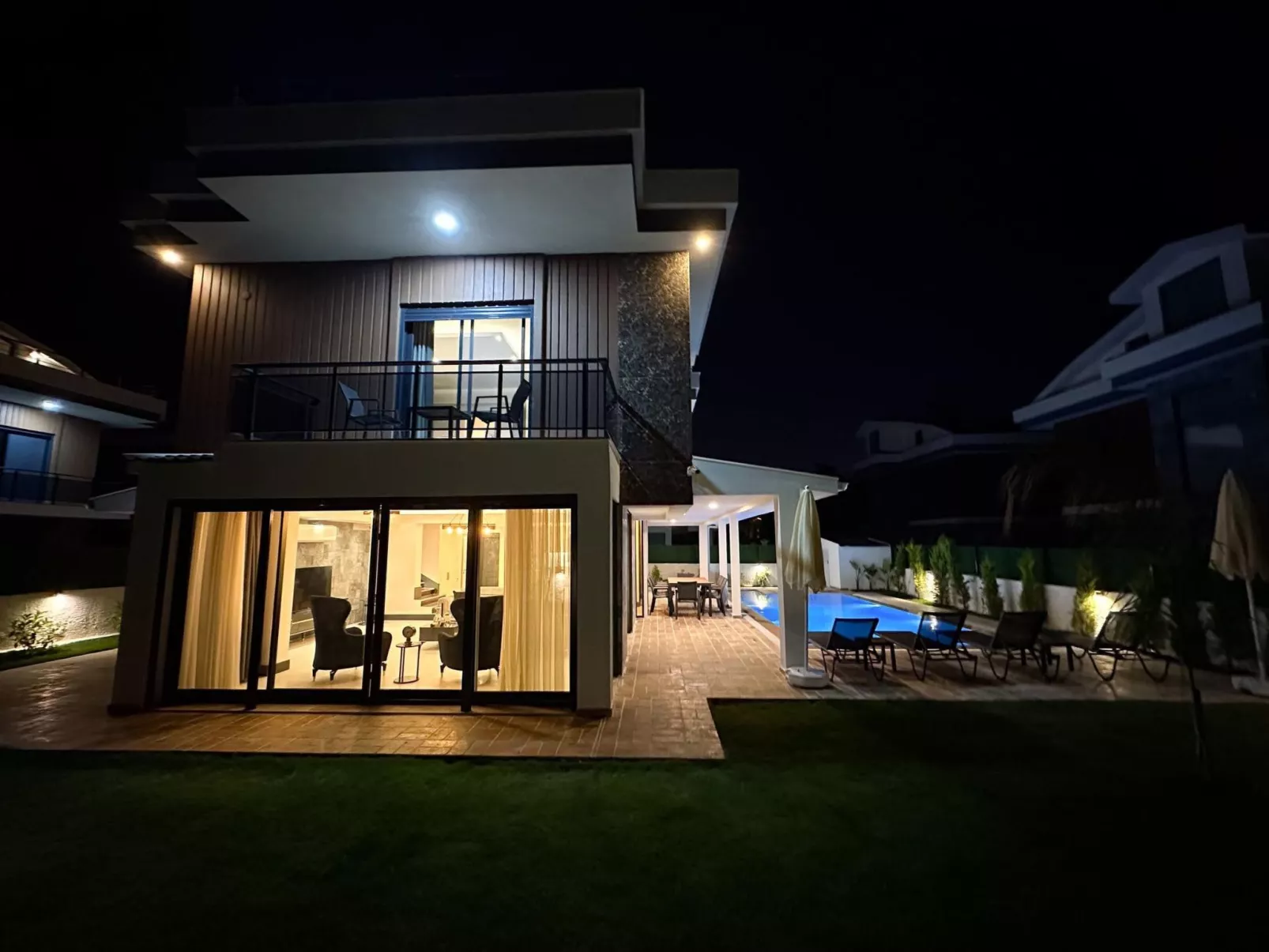 Luxuriöse Villa "Galaxy V3", 300 Meter vom Meer-Outside