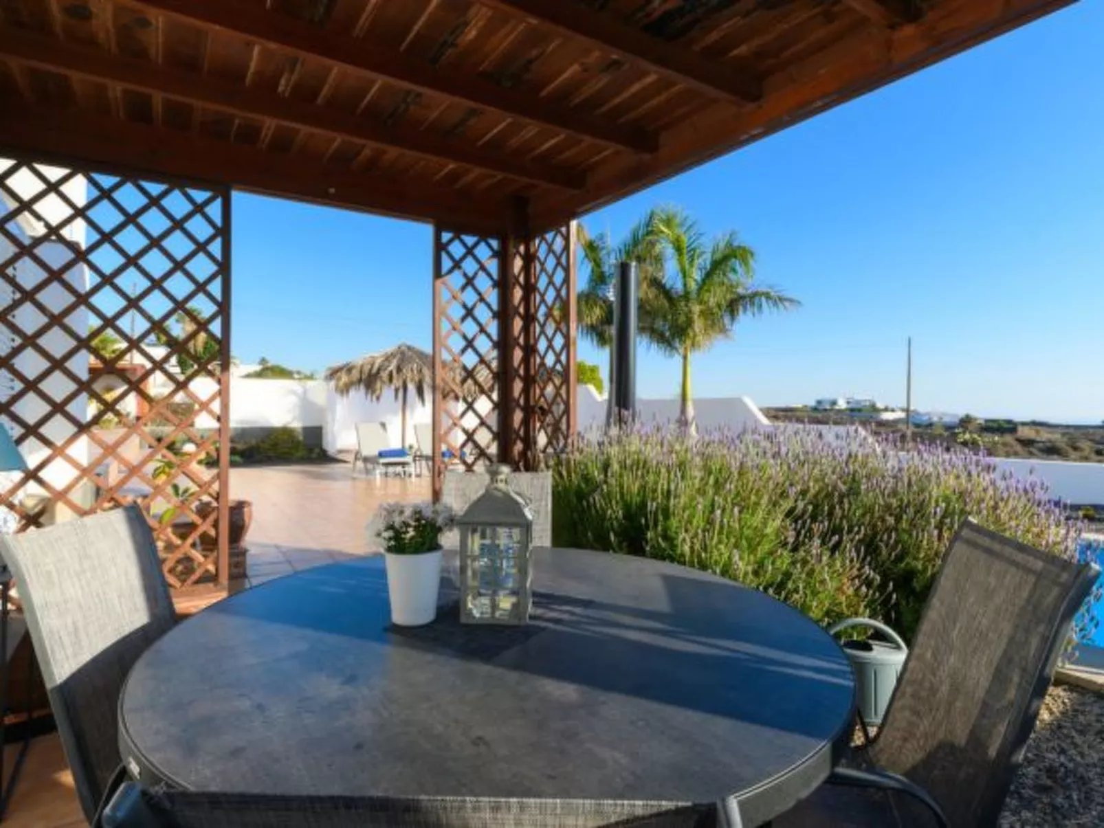 Villa Molinero-Draußen