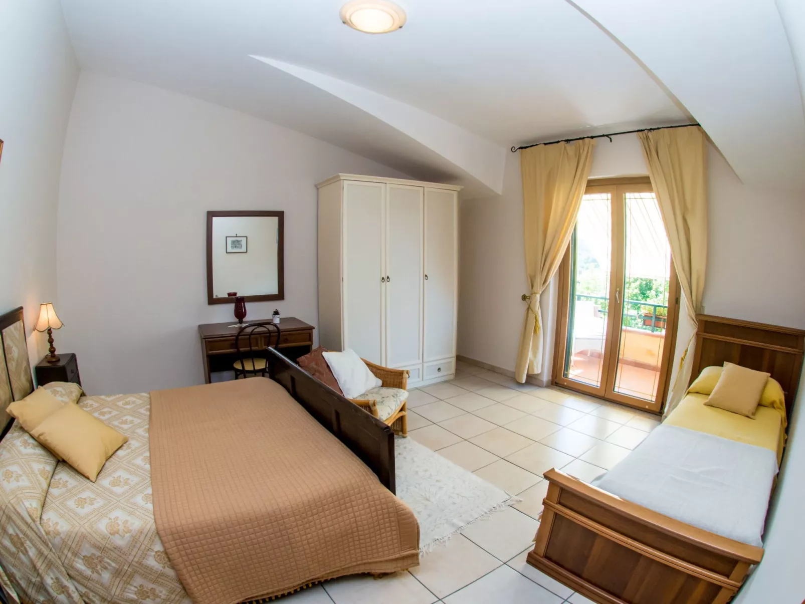 Appartement in Centola mit Grill, Terrasse und Garten-Dedans