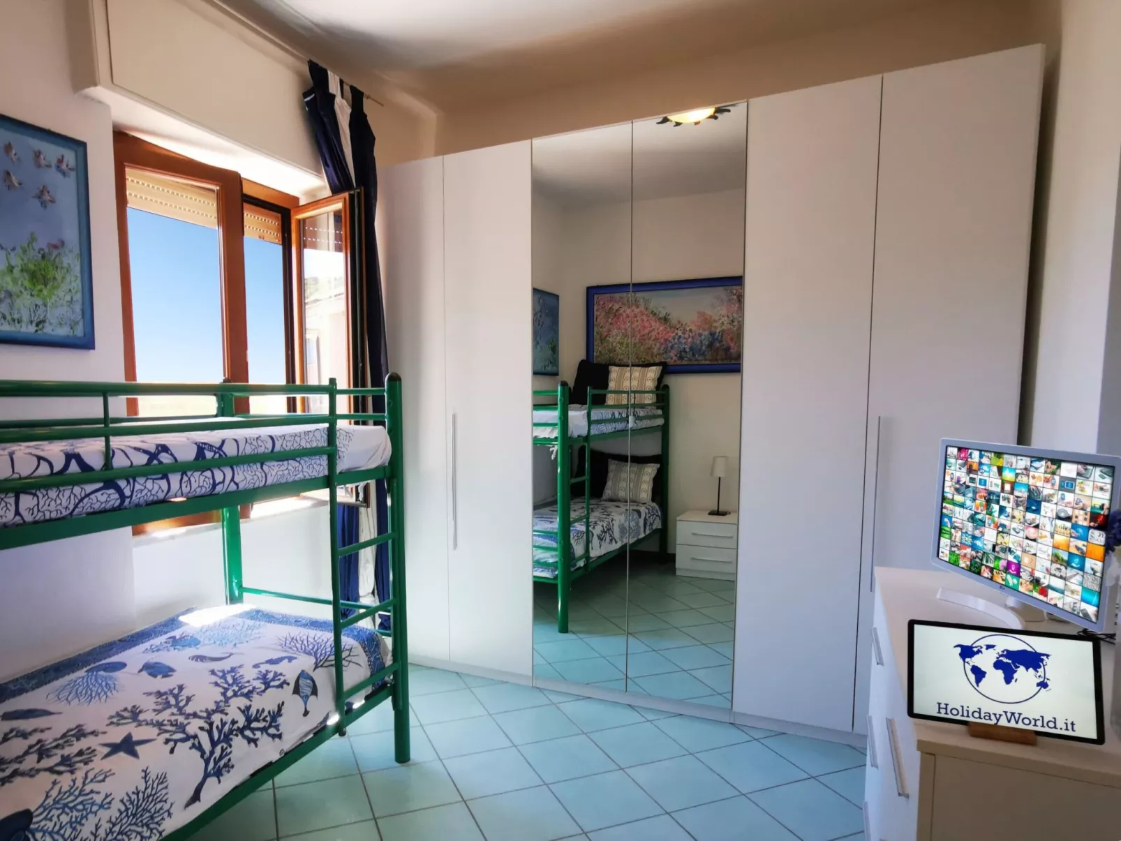 Meditheia von Holiday World-Image-tags.info