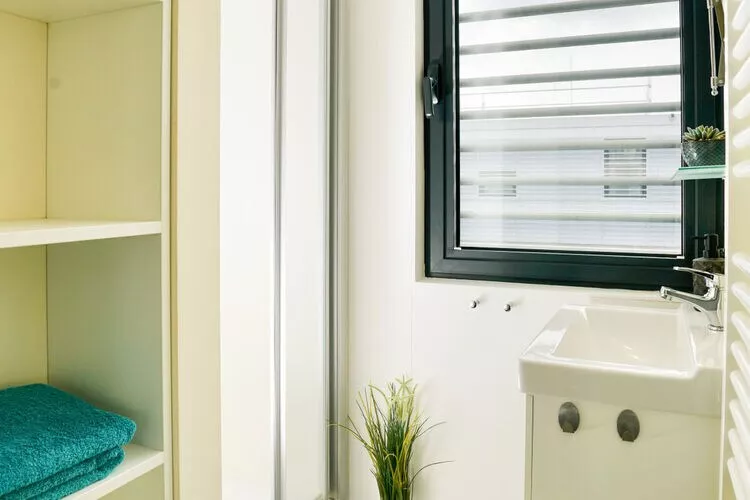 Hausboot Family & Friends LP 3 / 3 Personen-Bathroom