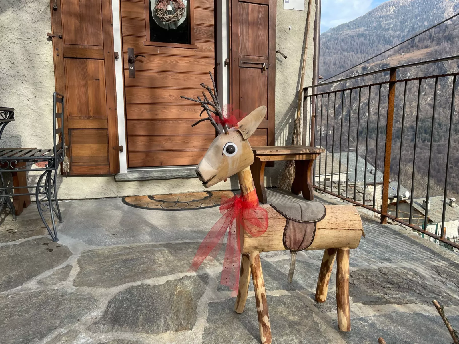Chalet 'Casa al Pozzo' mit Bergblick-Draußen