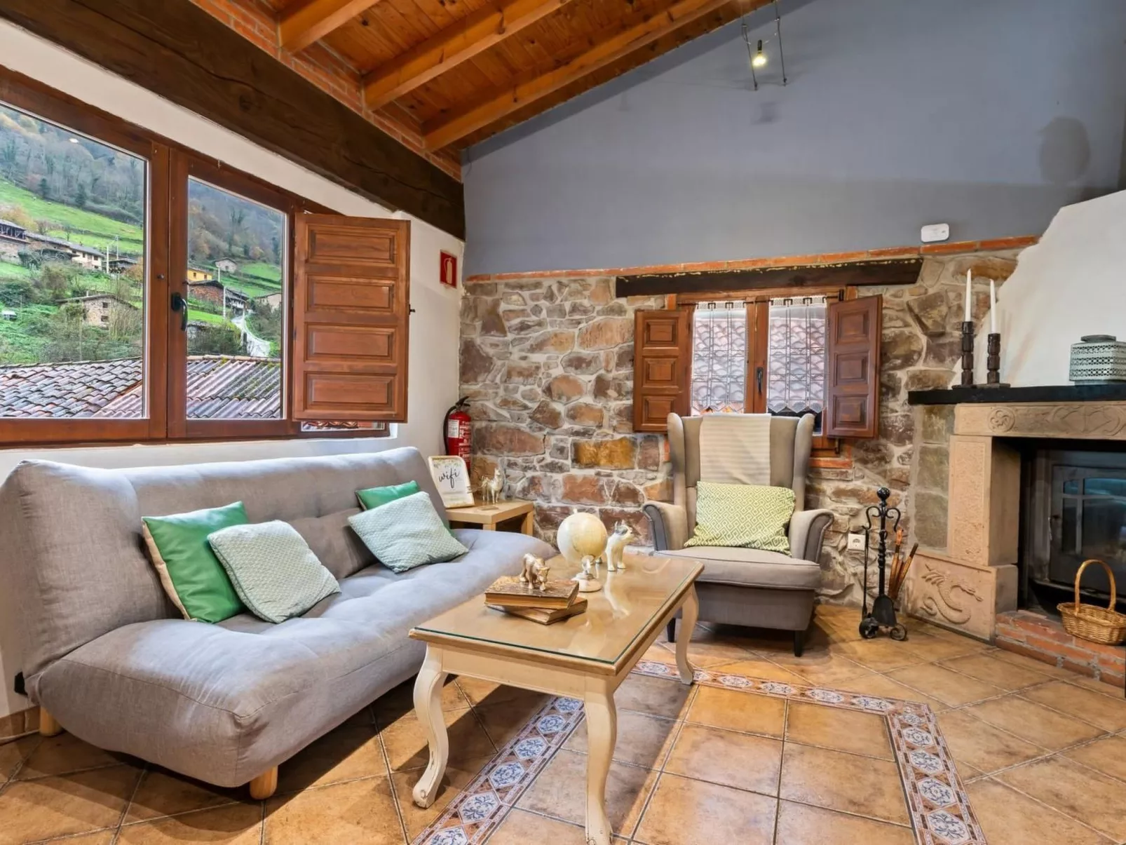 Ländliche Wohnung El Carbayu-Image-tags.info