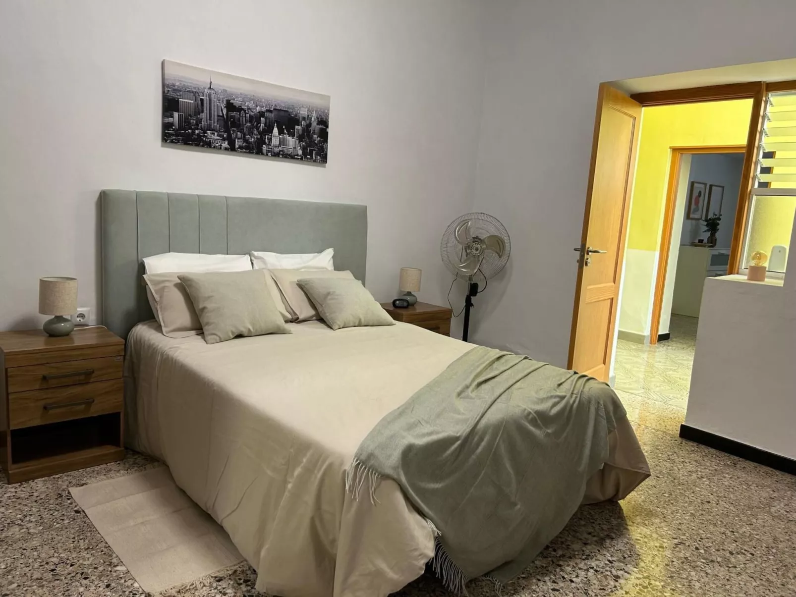 Edara Home - Haus mit privatem Garten-Drinnen