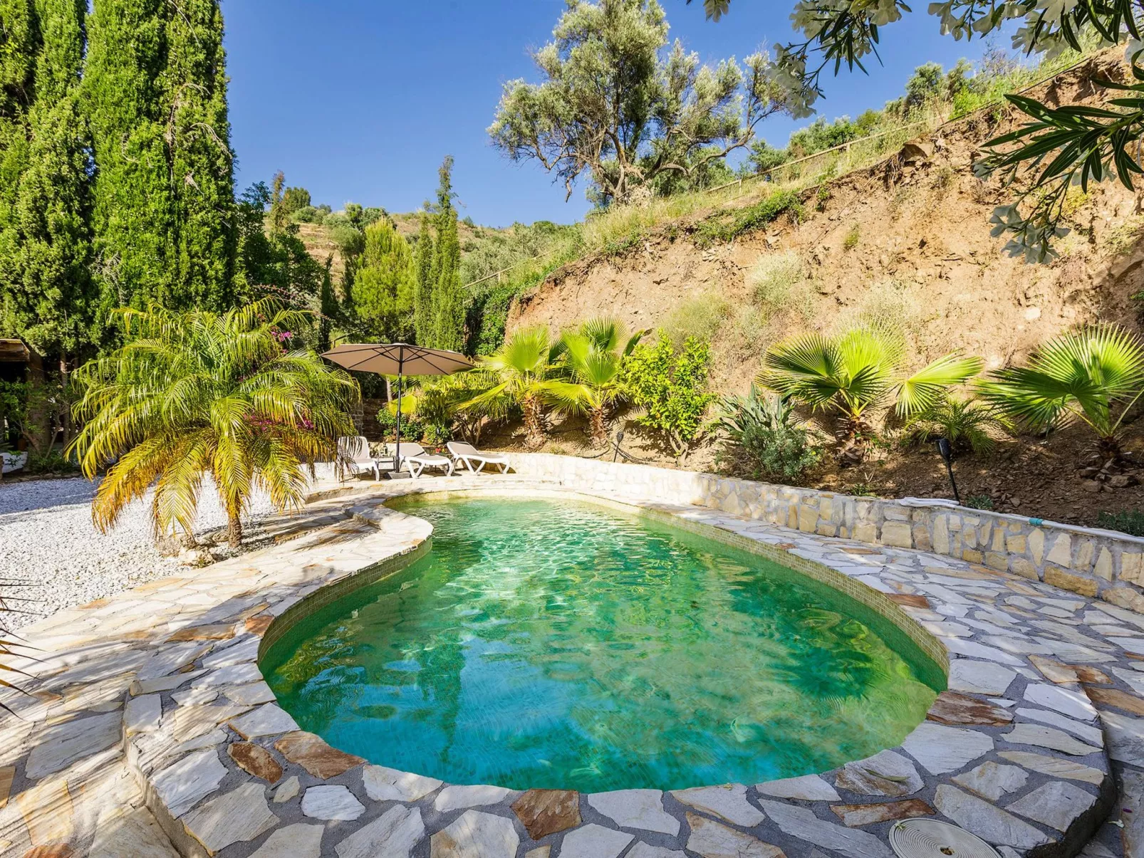 Hundefreundliches Ferienhaus mit privatem Pool-Outside