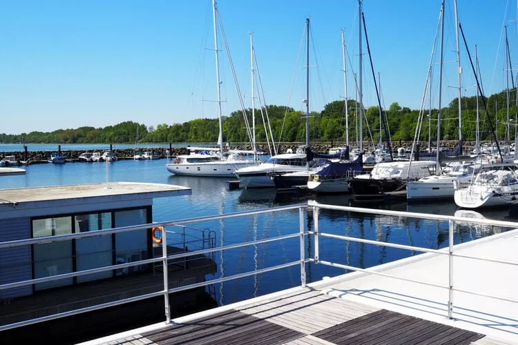 Hausboot Family & Friends LP 4 / 1-2 Personen-View summer