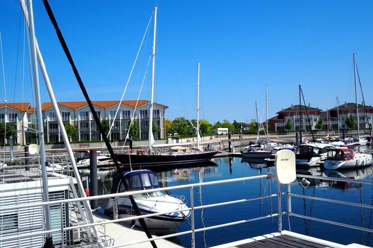Hausboot Family & Friends LP 4 / 1-2 Personen-View summer
