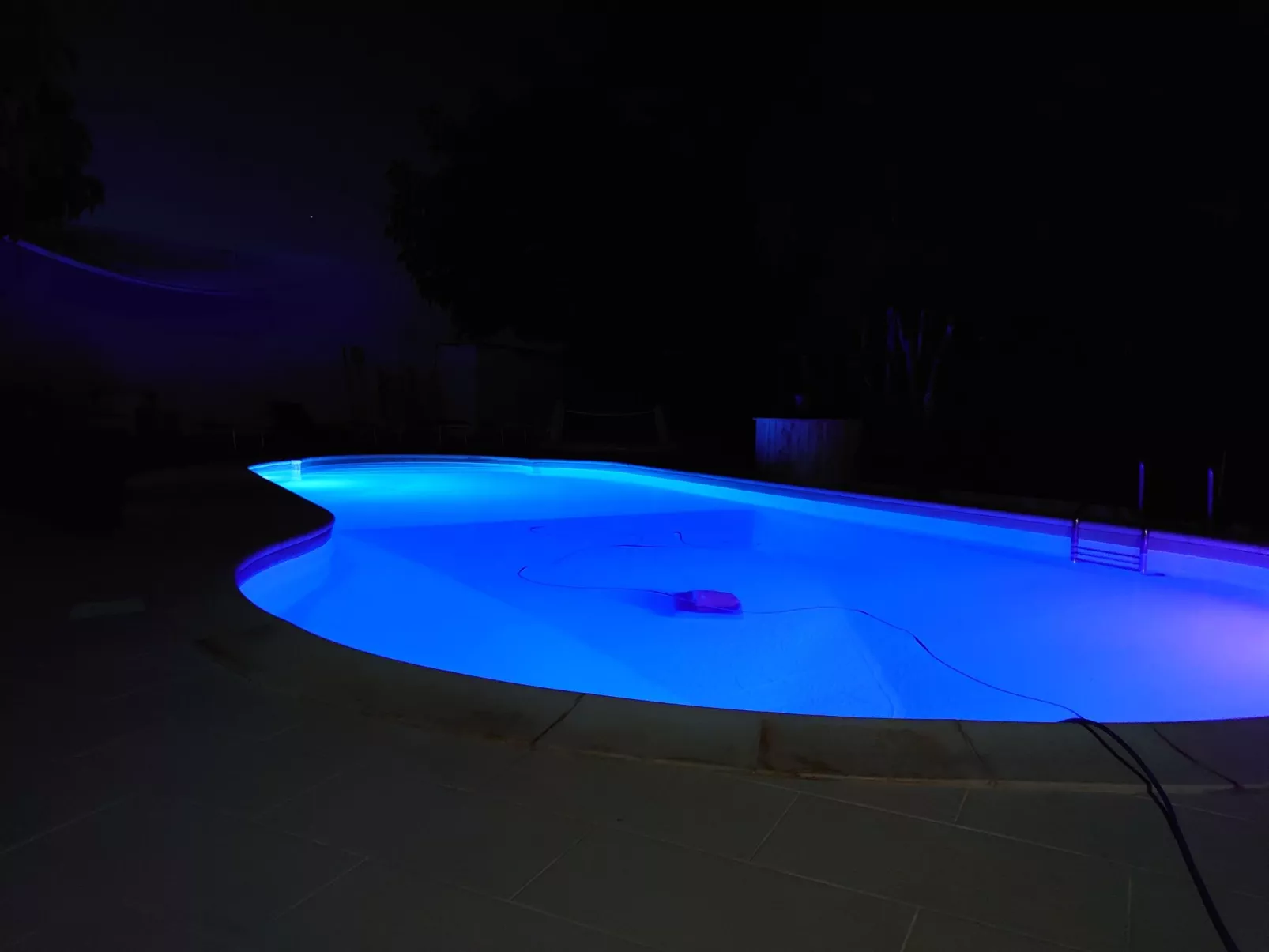 Villa Maya' Anwesen mit Infinity Pool-Image-tags.info