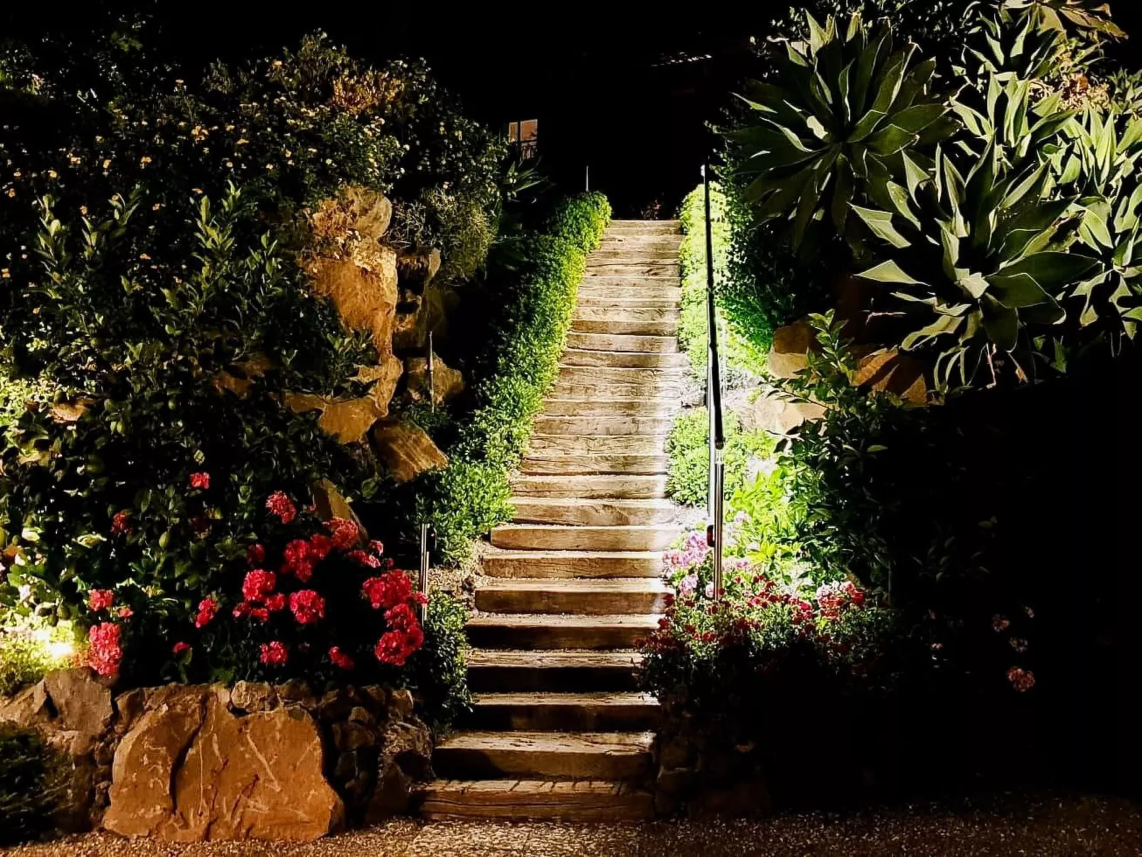 Zyklopenhaus. Erstaunliche Aussicht und privates Mini-Spa-Outside